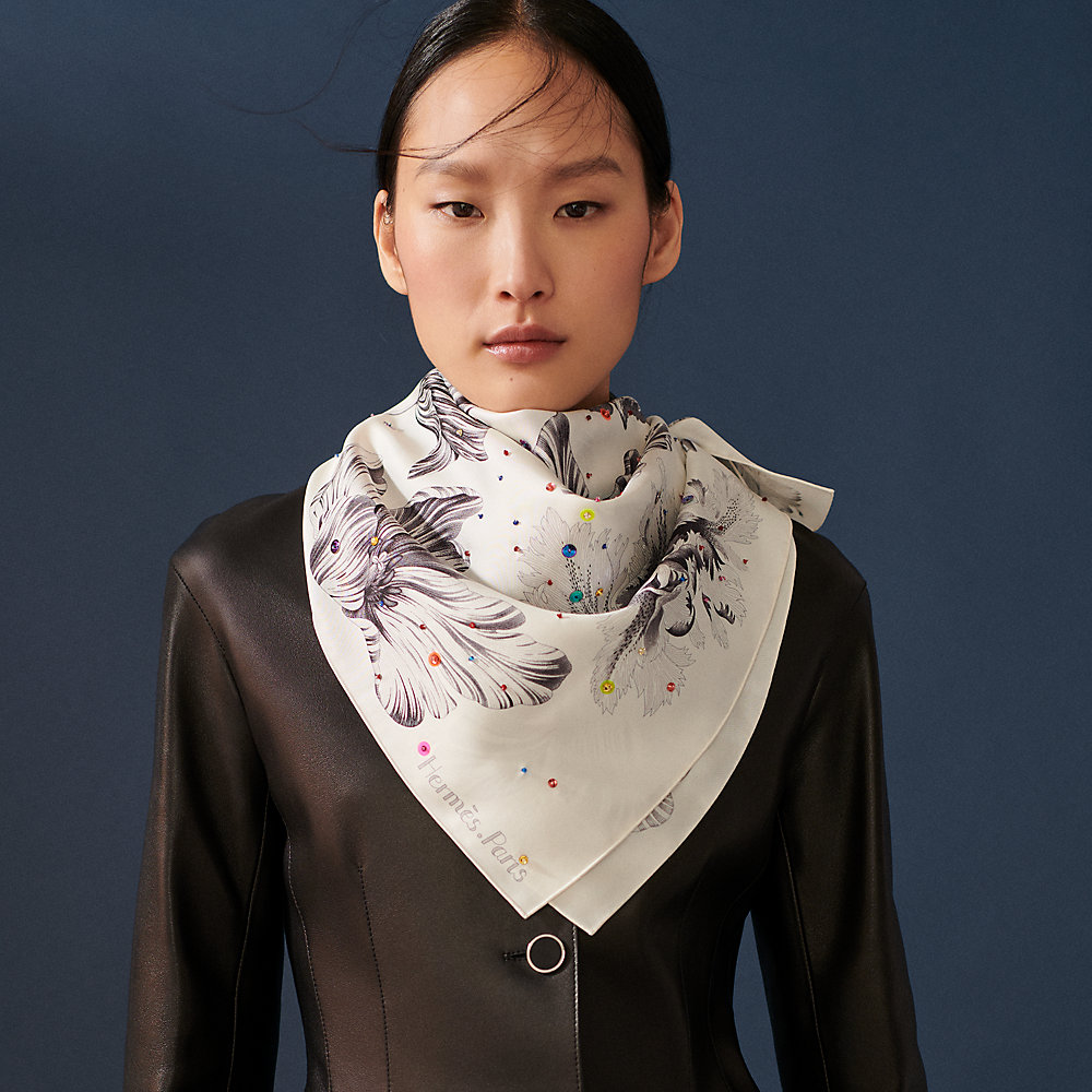 Embroidered Tulipomanie scarf 90 | Hermès USA
